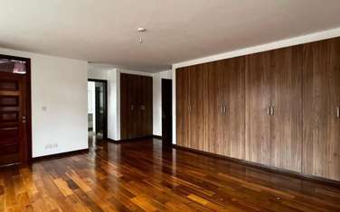5 Bed Townhouse with En Suite in Lavington