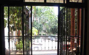 2 Bed Apartment with En Suite at Saint Michaels Road