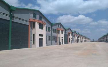 11,100 ft² Warehouse with Parking in Mombasa Road