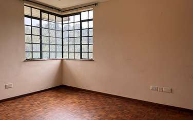 4 Bed Townhouse with En Suite in Kitisuru