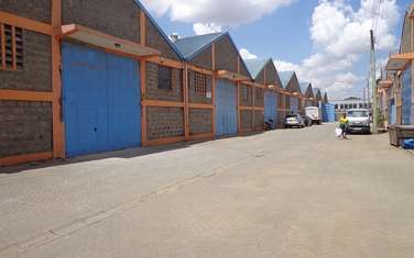 5,000 ft² Warehouse with Service Charge Included in Industrial Area