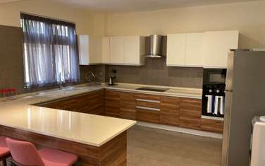 Serviced 3 Bed Apartment with En Suite in Spring Valley