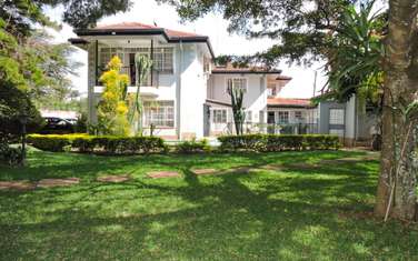 5 Bed Villa with En Suite at Red Hill Drive