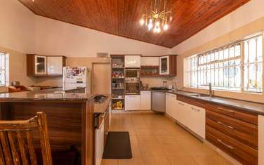 5 Bed House with En Suite in Gigiri