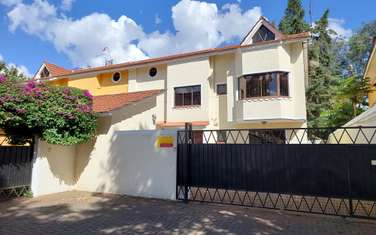 5 Bed Townhouse with En Suite at James Gichuru