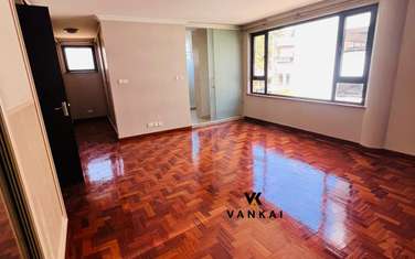 3 Bed Apartment with En Suite in Riverside