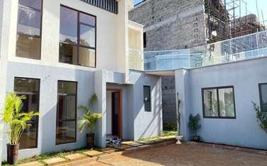 4 Bed Townhouse with En Suite in Thindigua