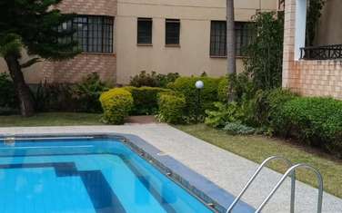  4 Bed Apartment with Swimming Pool in Brookside