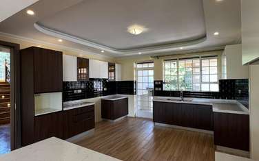 4 Bed Townhouse with En Suite in Karen