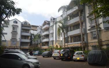 4 Bed Apartment with En Suite at Mogotio Road