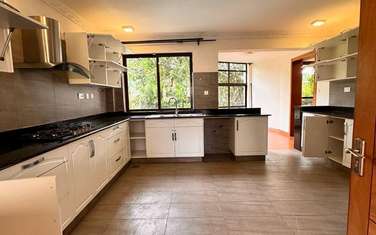 4 Bed Townhouse with En Suite in Lavington