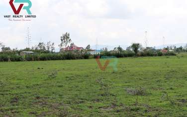 450 m² land for sale in Joska