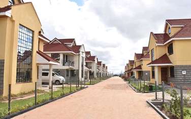 4 Bed House with En Suite in Juja