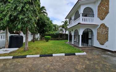 4 Bed House with Aircon in Nyali Area