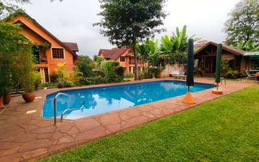 3 Bed House with Swimming Pool in Riverside