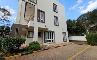 5 Bed Townhouse with En Suite at Lavington