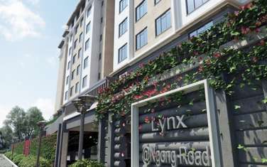   Apartment with Swimming Pool at Lynx Apartments