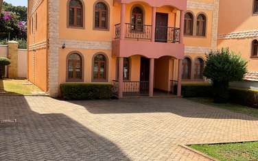 6 Bed Townhouse with En Suite in Kileleshwa