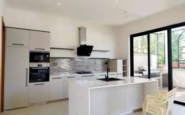 5 Bed House with En Suite at Lavington Green
