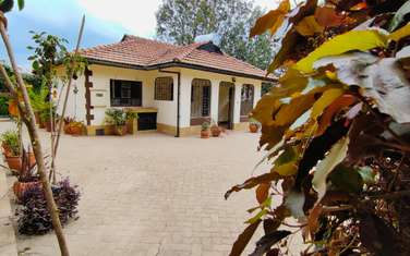 2 Bed House with Garden in Karen