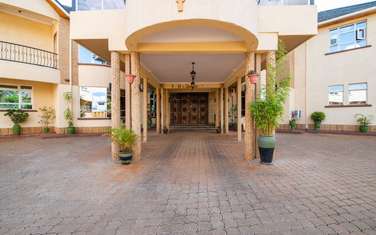 5 Bed House with En Suite at Westland