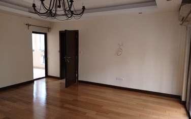 Serviced 4 Bed Apartment with En Suite at Riverside Drive