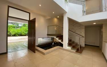 4 Bed Townhouse with En Suite in Muthaiga