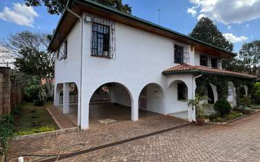 3 Bed House with En Suite at Runda Avenue