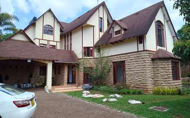 5 Bed House at Groove
