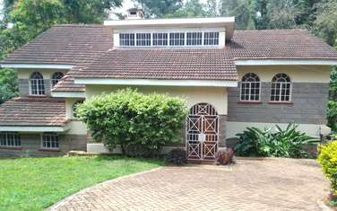 5 Bed House with En Suite at Off Unep Avenue