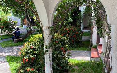 Studio Apartment with En Suite at Silversand Beach