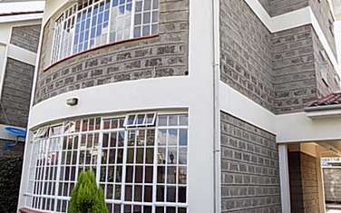 5 Bed Townhouse with En Suite at Garden City