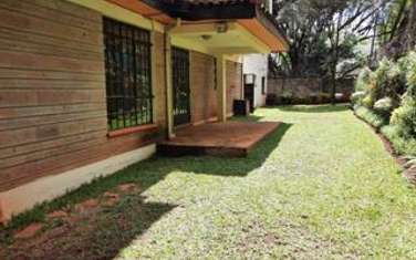 5 Bed Townhouse with En Suite at Lavington Green