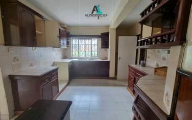 5 Bed Townhouse with En Suite in Karen