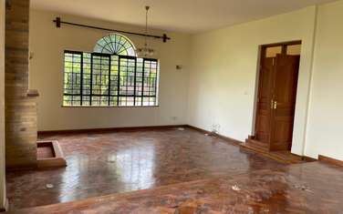 4 Bed Townhouse with En Suite in Kitisuru