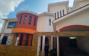 4 Bed Townhouse with En Suite at Brookside