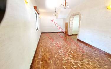 5 Bed Townhouse with Garage in Muthaiga