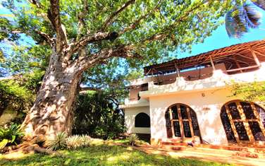 3 Bed Villa with En Suite in Diani