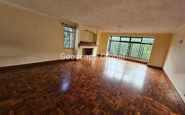 4 Bed House with En Suite in Spring Valley