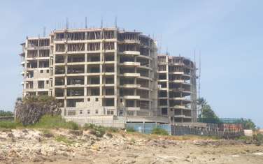 2 Bed Apartment with En Suite at Nyali Beachfront