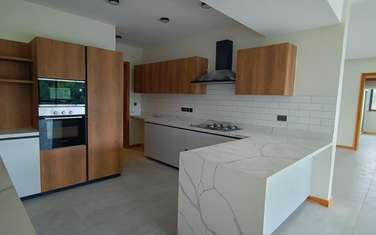 4 Bed Apartment with En Suite at Spring Valley.