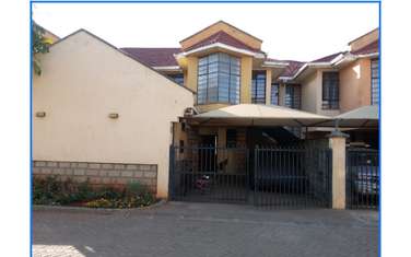 3 Bed Townhouse with En Suite in Donholm
