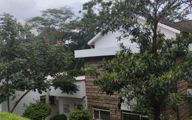 5 Bed House with En Suite in Kyuna