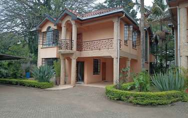 4 Bed Townhouse with En Suite at Brookside Drive