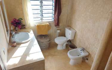 6 Bed House with En Suite in Watamu