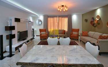 2 Bed Apartment with Swimming Pool in Hurlingham