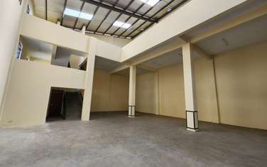 6,600 ft² Warehouse with Parking in Ruaraka