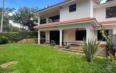 5 Bed Townhouse with En Suite in Lavington