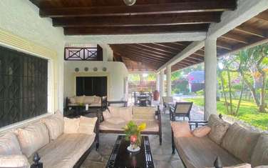 4 Bed Villa with En Suite in Malindi