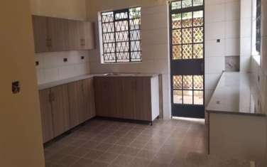 4 bedroom house for rent in Nyari